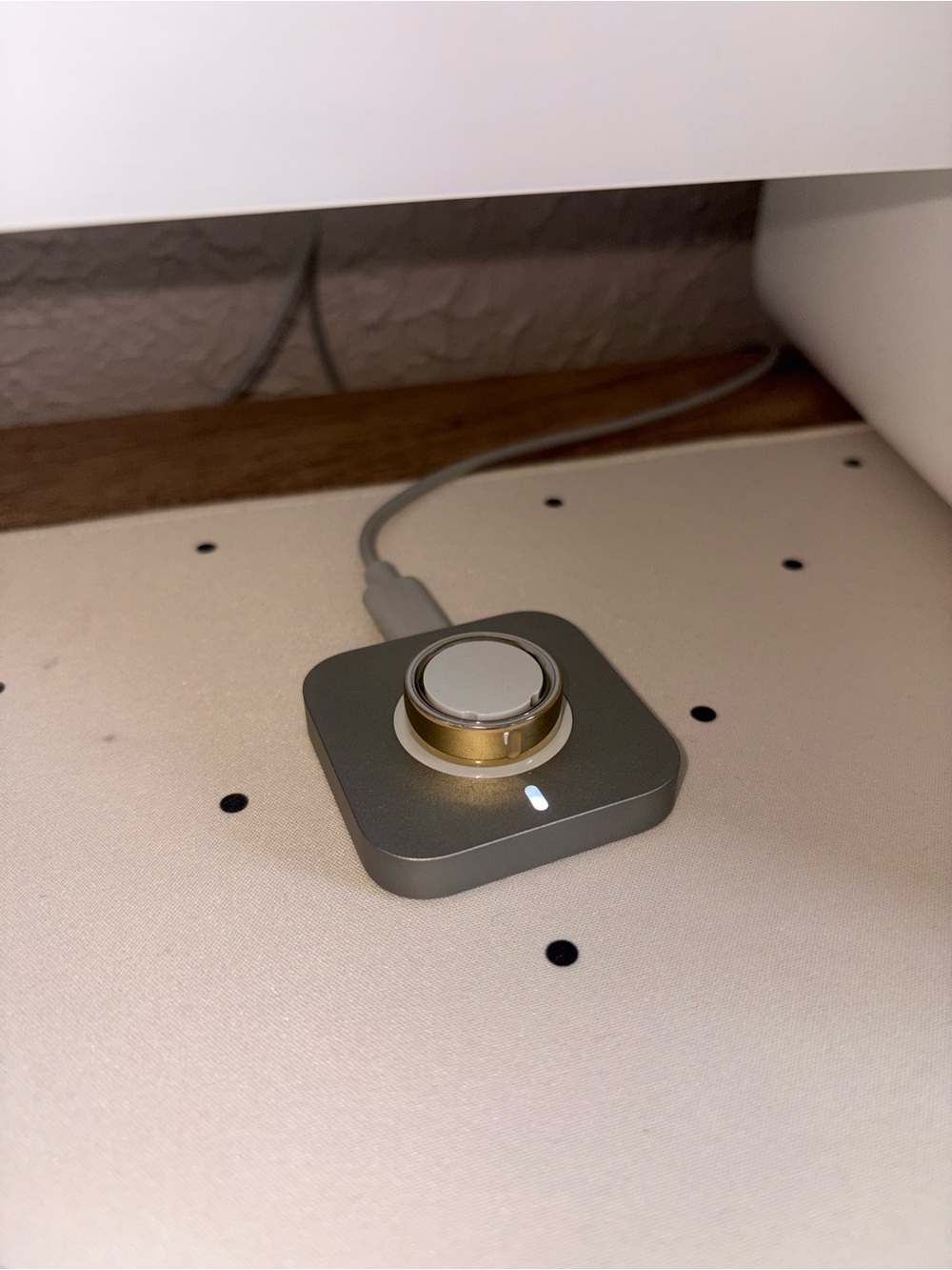 Oura Ring 4 - Size 9 - Gold